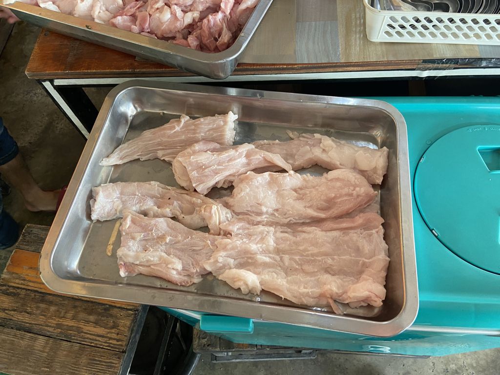 Sensasi Makan Daging Buaya di Thailand, Rasanya Mirip Daging Ayam!