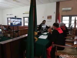 Harapan Keluarga Gilang Jelang Vonis Diksar Maut Menwa UNS Hari Ini