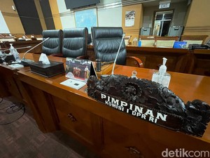 Komisi I DPR dan BIN Rapat Tertutup Bahas Anggaran 2023-Pencurian Data