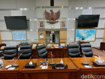 Komisi I Sunyi Senyap Saat Anggota DPR Terpapar Covid-19