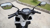 AHM memasarkan All New Honda Vario 160 dengan harga on the road (OTR) DKI Jakarta Rp 25.800.000,-untuk tipe CBS dan Rp 28.500.000,- untuk tipe ABS.