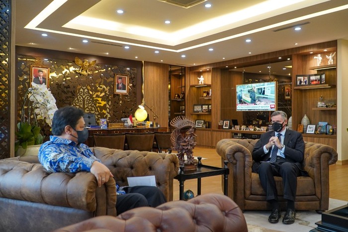 Airlangga Bertemu Dubes Selandia Baru