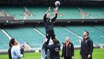 Melihat Aksi Kate Middleton Main Rugby