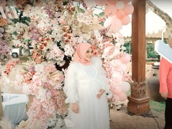 8 Foto Baby Shower Aurel Hermansyah Jelang Lahiran, Elegan Bertema Serba Pink