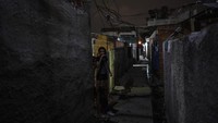 Polisi menyebut kokain oplosan itu dijual kepada warga di lingkungan miskin Puerta 8 yang berada di San Martin,  pinggiran utara Buenos Aires, ibu kota Argentina. 