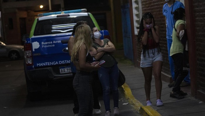 Gegara Kokain Oplosan, 17 Warga Argentina Tewas-56 Dirawat di RS Kokain oplosan tewaskan 17 warga dan 56 orang lainnya dirawat di rs Argentina. Diketahui, kokain sengaja dipalsukan sebelum dijual ke warga di lingkungan miskin