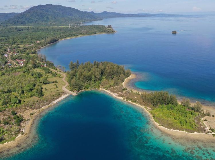 Indah Banget! Potret Udara Pantai di Pulau Simeulue
