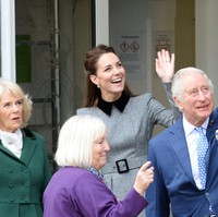 Dalam kesempatan itu, ketiga anggota keluarga Kerajaan Inggris tersebut sempat menyapa dan berinteraksi dengan para murid dan tenaga pengajar. Trinity Buoy Wharf berada di bawah yayasan yang didirikan oleh Pangeran Charles. (Foto: Getty Images/Nicky J Sims)