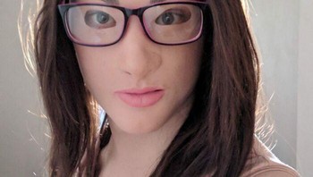 Kacamata untuk menyamar di kelas, siapa kali mau tidur sebentar gitu. Foto: Humansdoinghumanthings via Bored Panda