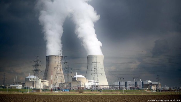 Komisi Eropa Deklarasikan Nuklir dan Gas Sebagai Energi Hijau