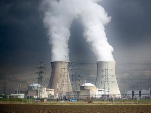 Komisi Eropa Deklarasikan Nuklir-Gas sebagai Energi Hijau, Berpotensi Dikecam