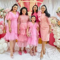 Krisdayanti mengenakan gaun lace keluaran Linda Mariani Haute Couture. Foto: Instagram/@krisdayantilemos @ashanty_ash