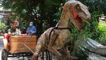 Melihat Pembuatan Dino Walking di Bantul