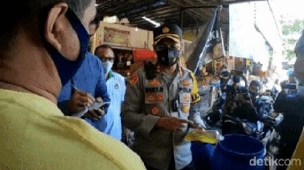 Minyak Goreng Curah Dijual Mahal di Sukabumi