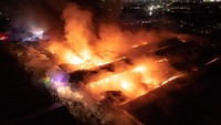 Seperti diketahui, kebakaran terjadi di tempat relokasi pasar Johar kawasan Masjid Agung Jawa Tengah (MJAT) pada Rabu (2/2/2022). 