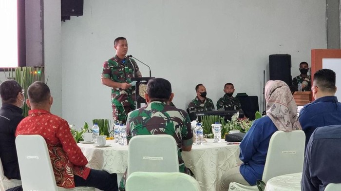 Pangdam Jaya Mayjen Untung Budiharto