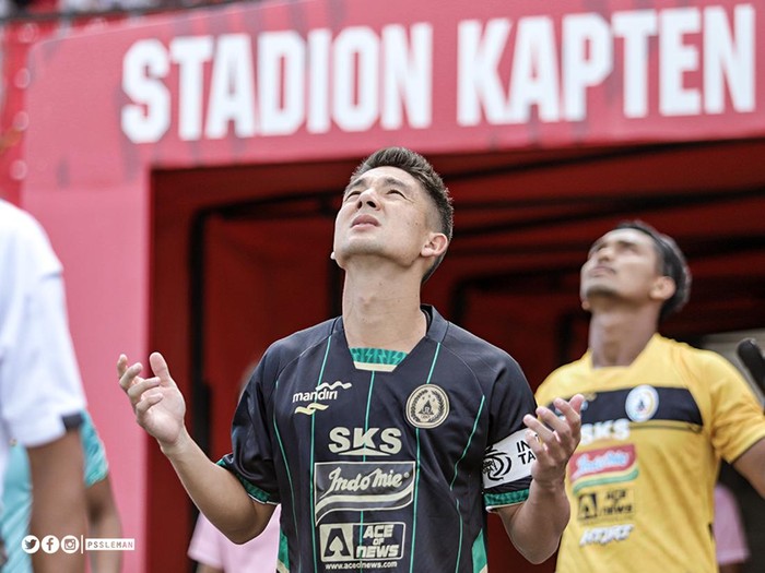 Pemain PSS Kim Jeffrey Kurniawan.