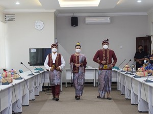 Kabupaten Kediri Bakal Punya Pakaian Khas Daerah, Ini Motifnya