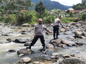 Dugaan Sungai Cikaniki Bogor Tercemar Sianida Diungkap Legislator