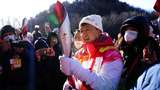Jackie Chan Bawa Obor Olimpiade Beijing, Lintasi Tembok Besar China
