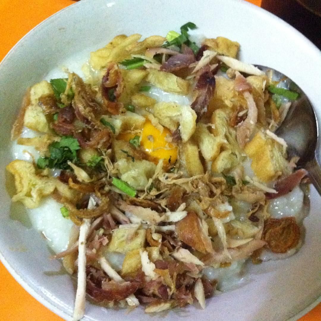 Sunmori Sambil Kulineran Makan Bubur Ayam