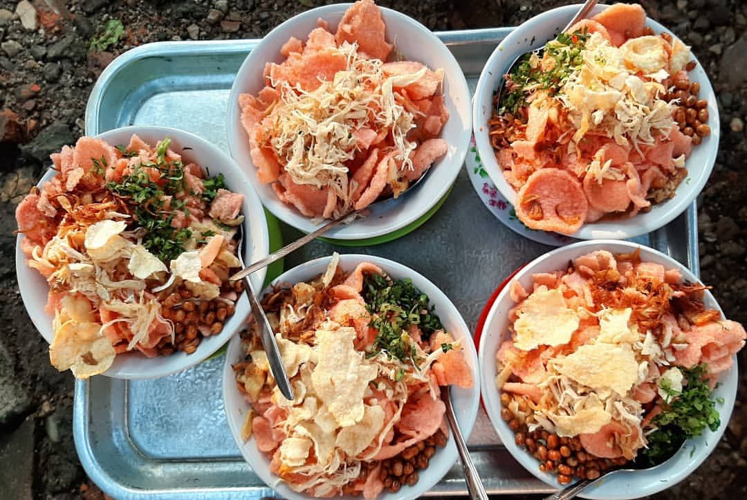 Sunmori Sambil Kulineran Makan Bubur Ayam