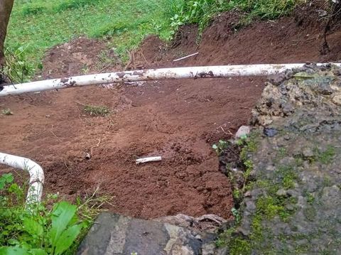 Tebing setinggi 25 meter di Desa Bakal longsor akibat hujan deras