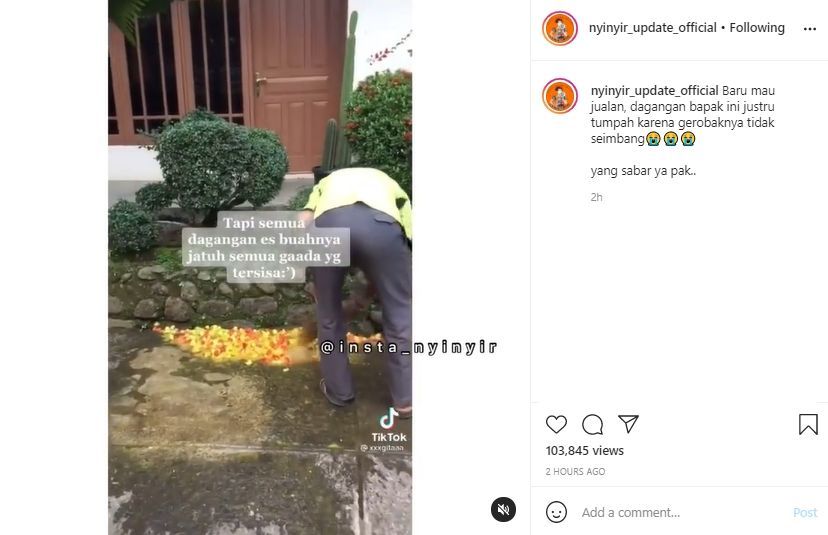 Apes! 5 Penjual Makanan Ini Rugi Setelah Gerobaknya Jatuh Berantakan