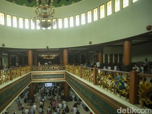 Masjid-Gereja di Bekasi Diminta Wara-wara Waspada Omicron-Imbauan Prokes