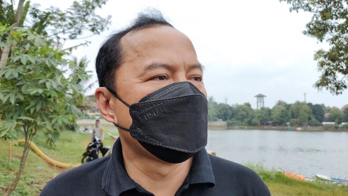 Jubir Satgas COVID-19 Kota Depok Dadang Wihana di Situ Tujuh Muara, Jumat (4/2/2022).