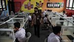 Hari Pertama Sekolah PTM 50 Persen di DKI