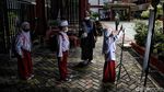 Hari Pertama Sekolah PTM 50 Persen di DKI