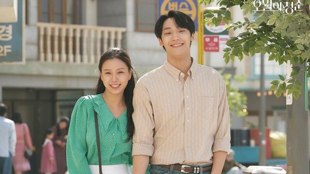 Go Min Si dan Lee Do Hyun
