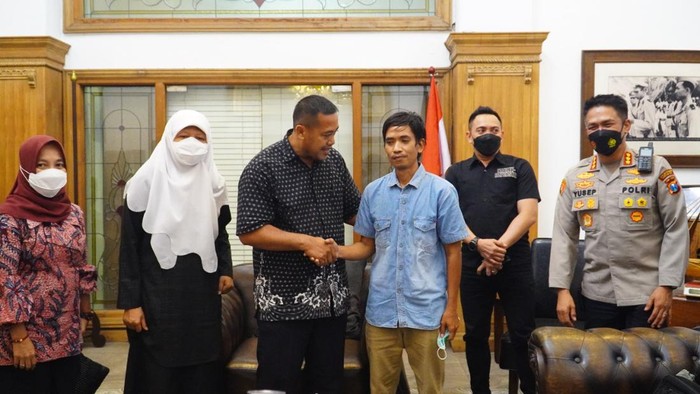 guru pukul siswa