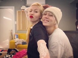 Pernah Jadi Couple Goals, Intip 8 Foto Mesra HyunA dan DAWN yang Putus