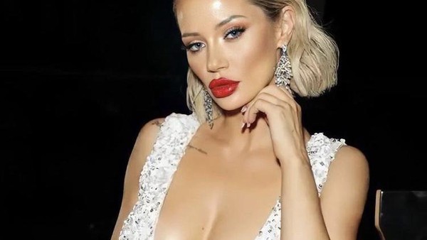 Jessika Power, Bintang OnlyFans yang Ngaku Berendam dengan Jason Momoa