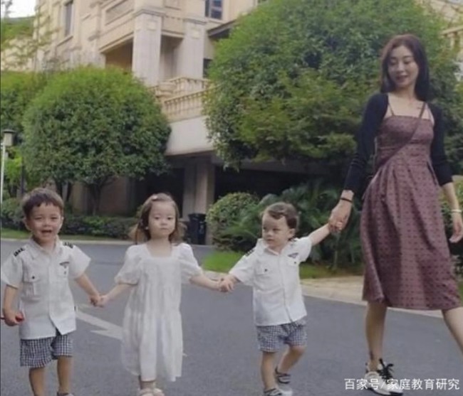 Li Xueke adalah seorang mantan model yang kini beralih jadi pengusaha. Empat tahun lalu ia memutuskan untuk menjadi ibu. Tidak punya pacar atau suami di usia yang menurutnya sudah matang untuk punya anak, wanita 33 tahun itu kemudian pergi ke Thailand untuk menjalani tindakan bayi tabung lalu memilih sperma dari seorang pria Inggris. Foto: Internet/Weibo/Baidu