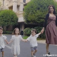 Li Xueke adalah seorang mantan model yang kini beralih jadi pengusaha. Empat tahun lalu ia memutuskan untuk menjadi ibu. Tidak punya pacar atau suami di usia yang menurutnya sudah matang untuk punya anak, wanita 33 tahun itu kemudian pergi ke Thailand untuk menjalani tindakan bayi tabung lalu memilih sperma dari seorang pria Inggris. Foto: Internet/Weibo/Baidu