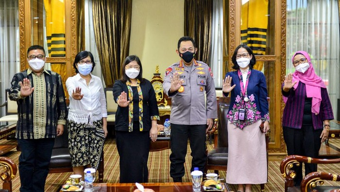 Kapolri Jenderal Listyo Sigit Prabowo menerima audiensi Komnas Perempuan, Jumat (4/2/2022).