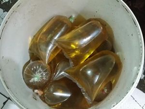 Dilema Minyak Goreng Pasuruan, di Pasar Mahal-di Minimarket Kosong