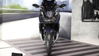 Honda Vario 160 pertama kali debut di Indonesia. Nah, sebelum dibuat oleh modifikator lain, PT Astra Honda Motor memamerkan Vario 160 ala motor touring yang digarap oleh DJ Custom, Bekasi. Foto: Astra Honda Motor
