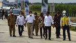 Momen Jokowi Resmikan Tol Binjai-Stabat Momen Jokowi Resmikan Tol Binjai-Stabat