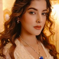 Tasya Farasya kembali unjuk kebolehan berdandan seperti bintang terkenal. Kali ini, karakter Rose Dewitt Bukater dari film Titanic, yang diperankan oleh Kate Winslet, menjadi inspirasinya. (Foto: Instagram/@tasyafarasya)