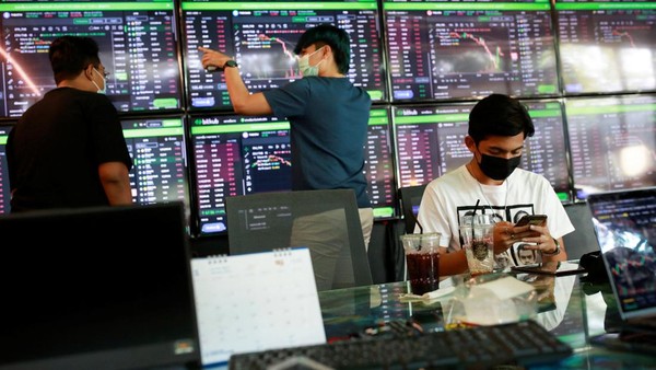 Trader Kripto Bisa Keruk Cuan Sambil Ngopi di Cafe Ini