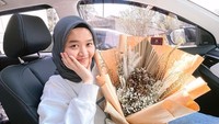 Namun Bintang Emon memastikan Alca Octaviani adalah kekasih yang akan dinikahinya. Foto: Instagram
