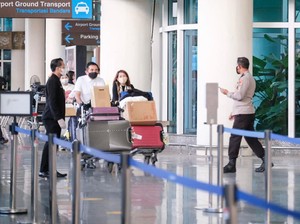 Kala Keran Turis Asing Tetap Dibuka Meski Covid Sedang Berontak