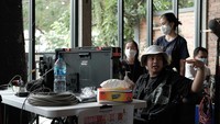 Berawal dari penyanyi cilik, kini Umay Shahab bertransformasi menjadi aktor dan sutradara beberapa film. Foto: Instagram @umayshahab