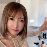 Dalam wawancara di YouTube dengan aktris Ai Uehara, Unpai mengungkapkan alasannya terjun ke industri film dewasa. Dia mengaku melakukan pekerjaan tersebut bukan demi uang. Foto: Dok. TikTok Unpai3