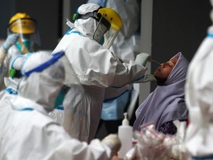 Alert! Positivity Rate COVID-19 RI Sudah di Atas Standar WHO