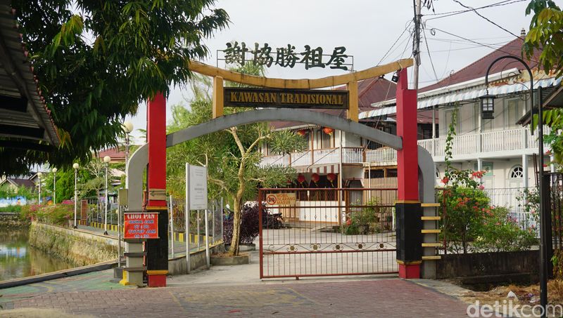 Choi Pan khas Singkawang